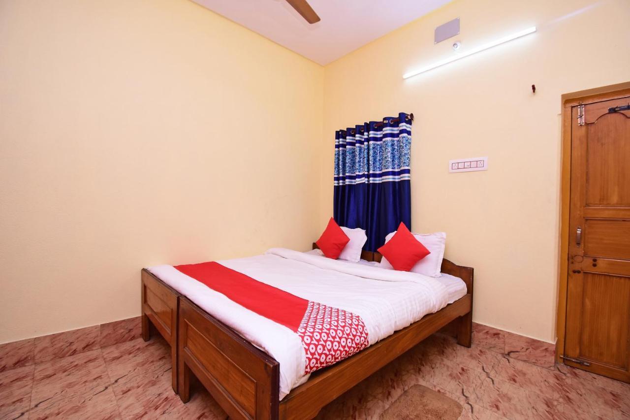Flagship Hotel Mishra'S Andal Esterno foto